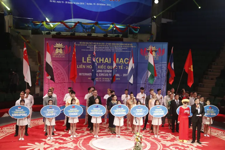 Khai mạc Liên hoan xiếc quốc tế 2019: Mở ra cơ hội thể hiện tài năng, sáng tạo và giao lưu văn hóa - Ảnh 1.