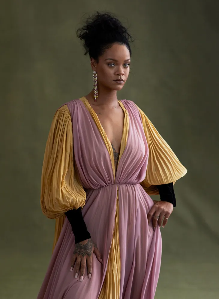 Rihanna mặn mà trên Vogue - Ảnh 3. Rihanna mặn mà trên Vogue - Ảnh 3.