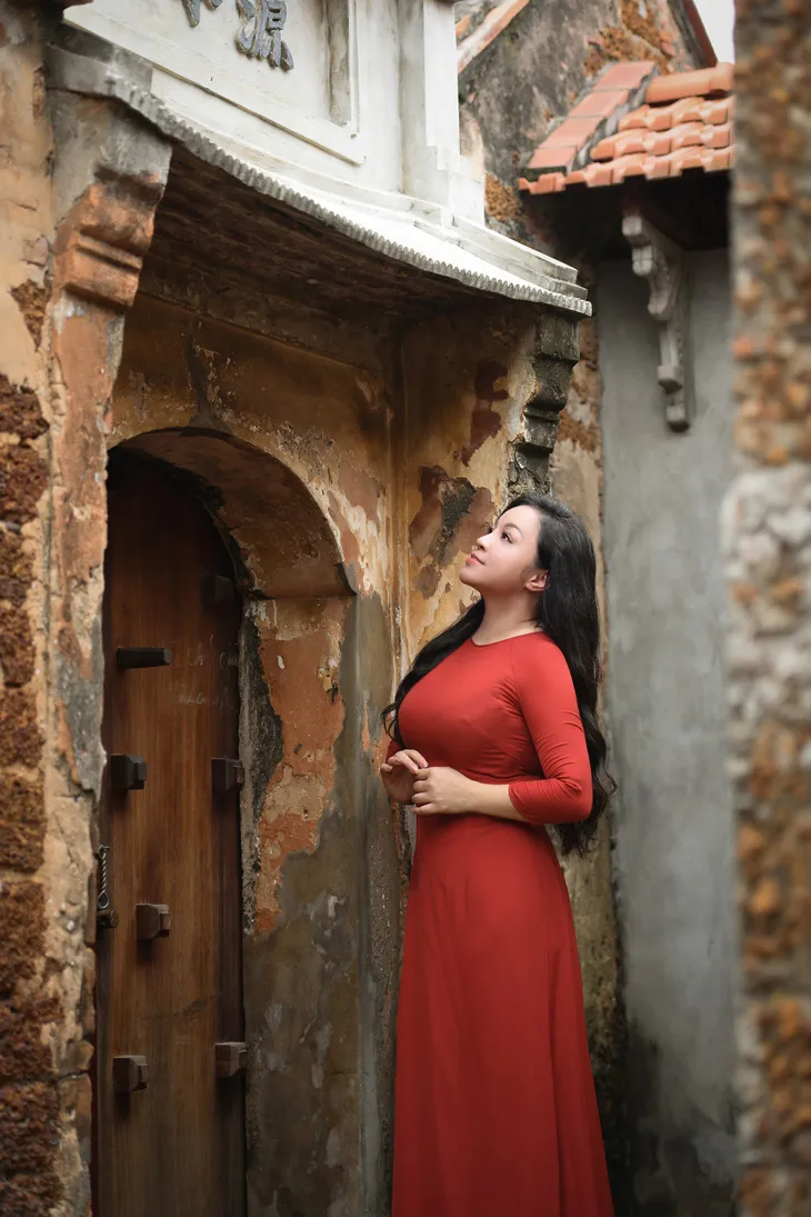 NSƯT Tố Nga ra mắt album “Thương ơi lòng mẹ” nhân dịp 20/10 - Ảnh 2. NSƯT Tố Nga ra mắt album “Thương ơi lòng mẹ” nhân dịp 20/10 - Ảnh 2.