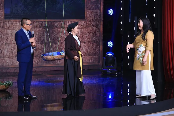 Ký ức vui vẻ: Nhà báo Lại Văn Sâm lặng người khi nghe tiếng hát Hồng Vân - Ảnh 2. Ký ức vui vẻ: Nhà báo Lại Văn Sâm lặng người khi nghe tiếng hát Hồng Vân - Ảnh 2.