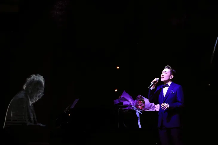 Quang Hà bùng nổ trong liveshow dù chỉ chuẩn bị trong 2 ngày sau vụ cháy sân khấu - Ảnh 7. Quang Hà bùng nổ trong liveshow dù chỉ chuẩn bị trong 2 ngày sau vụ cháy sân khấu - Ảnh 7.