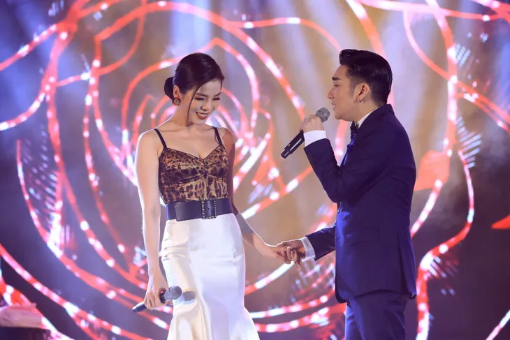 Quang Hà bùng nổ trong liveshow dù chỉ chuẩn bị trong 2 ngày sau vụ cháy sân khấu - Ảnh 4. Quang Hà bùng nổ trong liveshow dù chỉ chuẩn bị trong 2 ngày sau vụ cháy sân khấu - Ảnh 4.