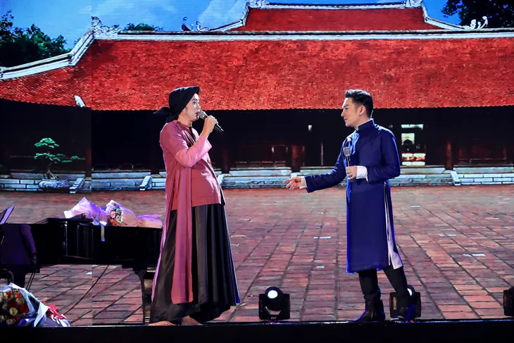 Quang Hà bùng nổ trong liveshow dù chỉ chuẩn bị trong 2 ngày sau vụ cháy sân khấu - Ảnh 6. Quang Hà bùng nổ trong liveshow dù chỉ chuẩn bị trong 2 ngày sau vụ cháy sân khấu - Ảnh 6.
