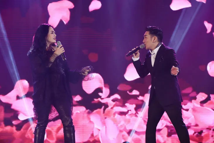 Quang Hà bùng nổ trong liveshow dù chỉ chuẩn bị trong 2 ngày sau vụ cháy sân khấu - Ảnh 9. Quang Hà bùng nổ trong liveshow dù chỉ chuẩn bị trong 2 ngày sau vụ cháy sân khấu - Ảnh 9.