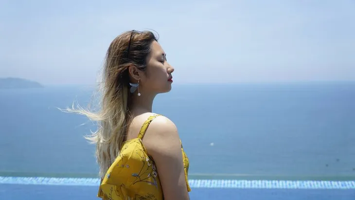 Không phải hotgirl nhưng cựu sinh viên trường Báo vẫn sở hữu lượng fan đông đảo - Ảnh 3. Không phải hotgirl nhưng cựu sinh viên trường Báo vẫn sở hữu lượng fan đông đảo - Ảnh 3.