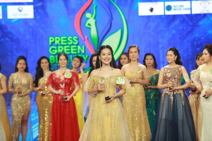 Top 15 Hoa hậu Việt Nam 2018 Phạm Ngọc Hà My đăng quang Hoa khôi Press Green Beauty 2019 - Ảnh 6. Top 15 Hoa hậu Việt Nam 2018 Phạm Ngọc Hà My đăng quang Hoa khôi Press Green Beauty 2019 - Ảnh 6.