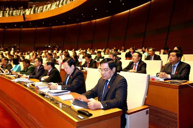 Thủ tướng Nguyễn Xuân Phúc: Không nhân nhượng về chủ quyền và toàn vẹn lãnh thổ - Ảnh 2. Thủ tướng Nguyễn Xuân Phúc: Không nhân nhượng về chủ quyền và toàn vẹn lãnh thổ - Ảnh 2.