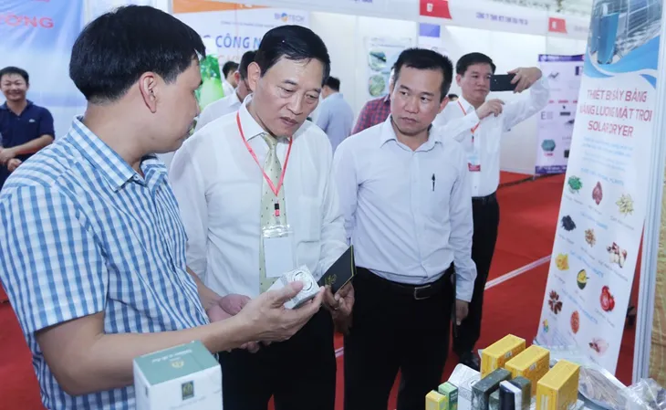 Kết nối startup vùng ĐBSCL với hệ sinh thái khởi nghiệp sáng tạo quốc gia - Ảnh 3. Kết nối startup vùng ĐBSCL với hệ sinh thái khởi nghiệp sáng tạo quốc gia - Ảnh 3.