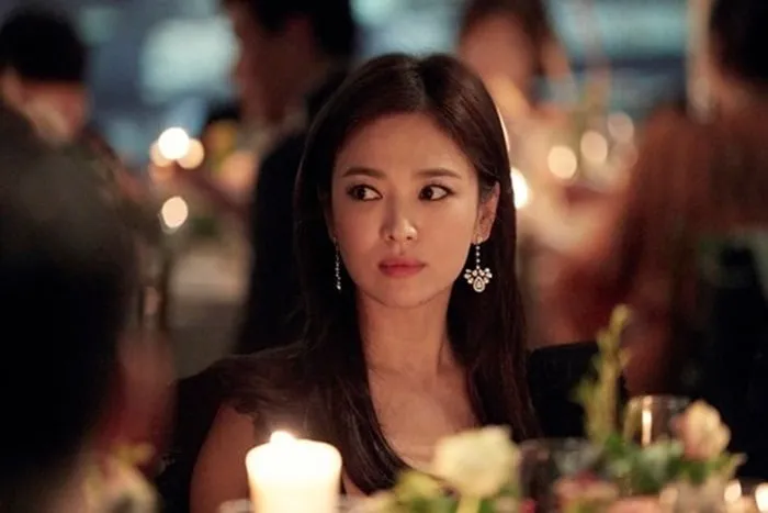 Song Hye Kyo đẹp xuất sắc khi đi dự sự kiện - Ảnh 5. Song Hye Kyo đẹp xuất sắc khi đi dự sự kiện - Ảnh 5.