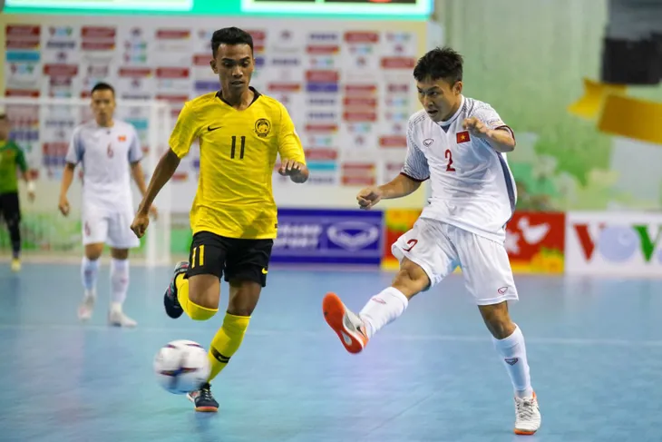 ĐT Việt Nam gặp Thái Lan tại bán kết Giải futsal vô địch Đông Nam Á 2019 - Ảnh 1. ĐT Việt Nam gặp Thái Lan tại bán kết Giải futsal vô địch Đông Nam Á 2019 - Ảnh 1.