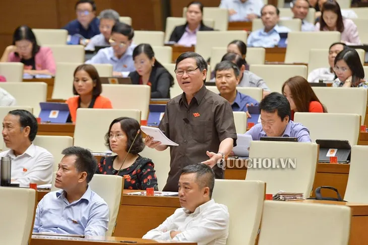 ĐBQH: Khi minh bạch, người dân sẽ không còn hỏi đồng chí này là con đồng chí nào? - Ảnh 1. ĐBQH: Khi minh bạch, người dân sẽ không còn hỏi đồng chí này là con đồng chí nào? - Ảnh 1.