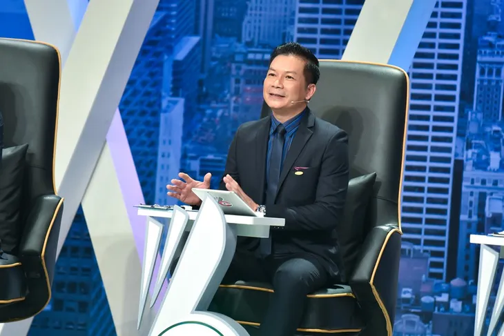 Cơ hội cho ai - Tập 7: Đi xin việc, ứng viên được Sếp tuyển dụng kèm người thân - Ảnh 3. Cơ hội cho ai - Tập 7: Đi xin việc, ứng viên được Sếp tuyển dụng kèm người thân - Ảnh 3.