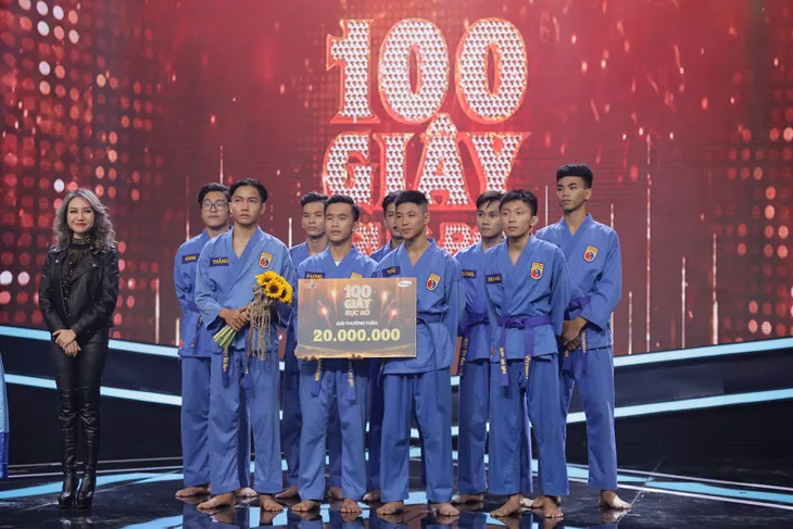 Lấy nước mắt Tim và khán giả bằng tiết mục võ nhạc, IVS Tung cánh giành giải nhất tuần 100 giây rực rỡ - Ảnh 4. Lấy nước mắt Tim và khán giả bằng tiết mục võ nhạc, IVS Tung cánh giành giải nhất tuần 100 giây rực rỡ - Ảnh 4.
