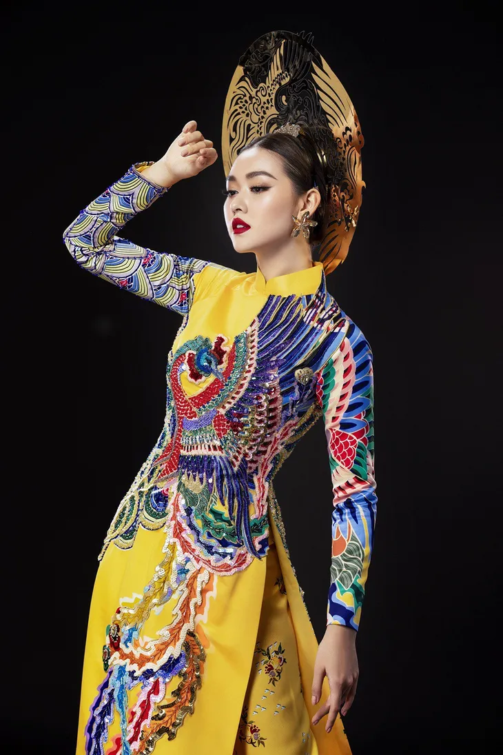 Tường San cầu cứu fan chọn giúp 1 trong 2 bộ quốc phục dự thi Miss International 2019 - Ảnh 10. Tường San cầu cứu fan chọn giúp 1 trong 2 bộ quốc phục dự thi Miss International 2019 - Ảnh 10.
