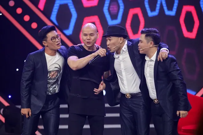 Tối chủ nhật vui vẻ: Nhóm MTV hội ngộ đầy đủ thành viên sau 12 năm - Ảnh 1. Tối chủ nhật vui vẻ: Nhóm MTV hội ngộ đầy đủ thành viên sau 12 năm - Ảnh 1.