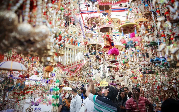 Khám phá lễ hội Ánh sáng Deepavali tại Singapore - Ảnh 5. Khám phá lễ hội Ánh sáng Deepavali tại Singapore - Ảnh 5.