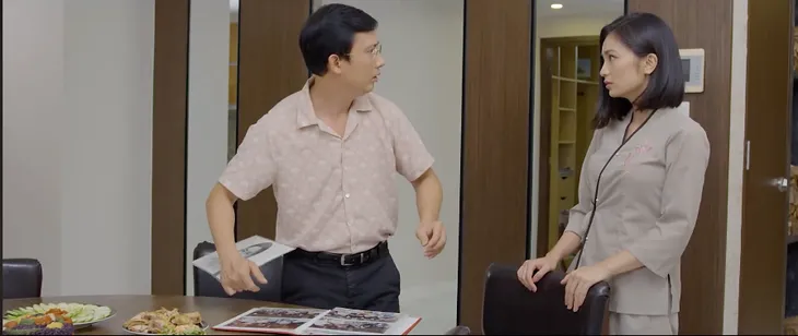 Hoa hồng trên ngực trái - Tập 26: Dũng bắt đầu lờ mờ phát hiện ra lý do vì sao mẹ chồng ghét San - Ảnh 1. Hoa hồng trên ngực trái - Tập 26: Dũng bắt đầu lờ mờ phát hiện ra lý do vì sao mẹ chồng ghét San - Ảnh 1.