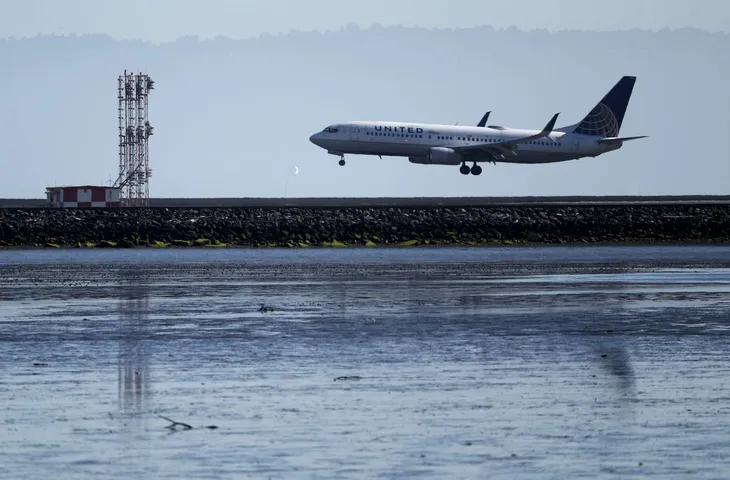Apple chi tiền để nâng cấp nhà ga sân bay hãng United Airlines - Ảnh 1. Apple chi tiền để nâng cấp nhà ga sân bay hãng United Airlines - Ảnh 1.