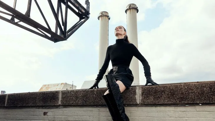 Phát sốt với tạo hình của siêu mẫu Coco Rocha - Ảnh 5. Phát sốt với tạo hình của siêu mẫu Coco Rocha - Ảnh 5.