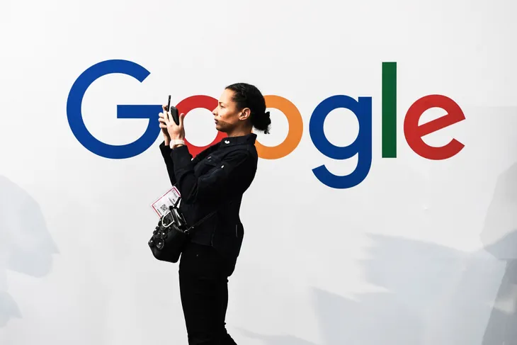 Google cắt giảm một nửa ngân sách tiếp thị, đóng băng tuyển dụng - Ảnh 1. Google cắt giảm một nửa ngân sách tiếp thị, đóng băng tuyển dụng - Ảnh 1.