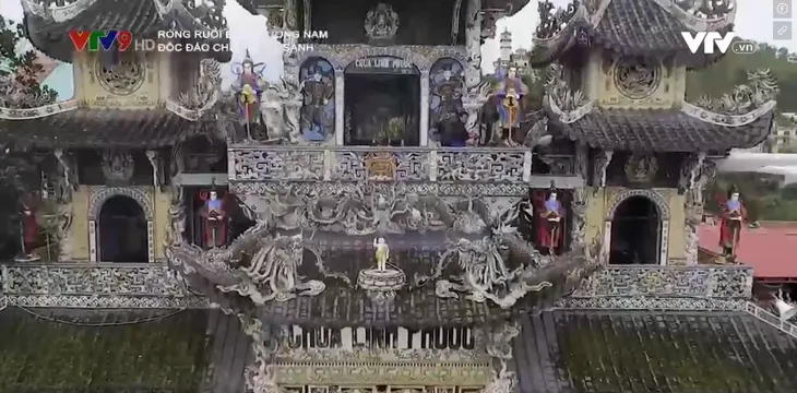 Độc đáo ngôi chùa khảm sành của Đà Lạt - Ảnh 1.