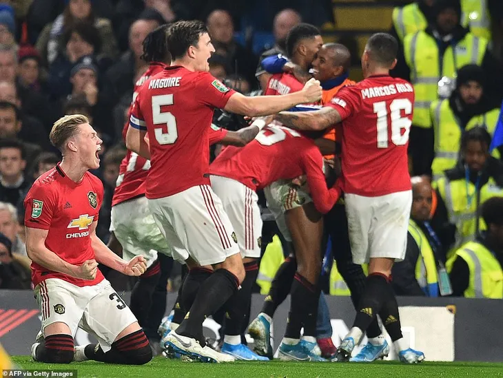 Chelsea 1-2 Man Utd: Rashford tỏa sáng, Man Utd vào tứ kết cúp Liên đoàn Anh - Ảnh 3. Chelsea 1-2 Man Utd: Rashford tỏa sáng, Man Utd vào tứ kết cúp Liên đoàn Anh - Ảnh 3.