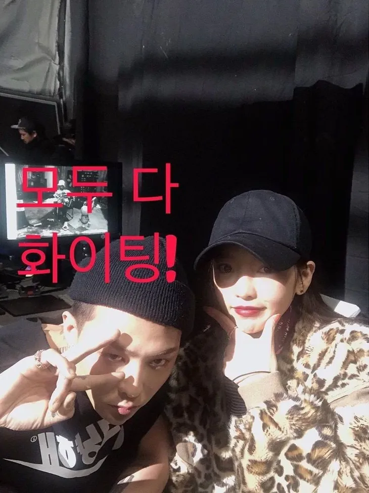 Đây là cô gái G-Dragon hẹn hò đầu tiên sau khi xuất ngũ - Ảnh 1. Đây là cô gái G-Dragon hẹn hò đầu tiên sau khi xuất ngũ - Ảnh 1.