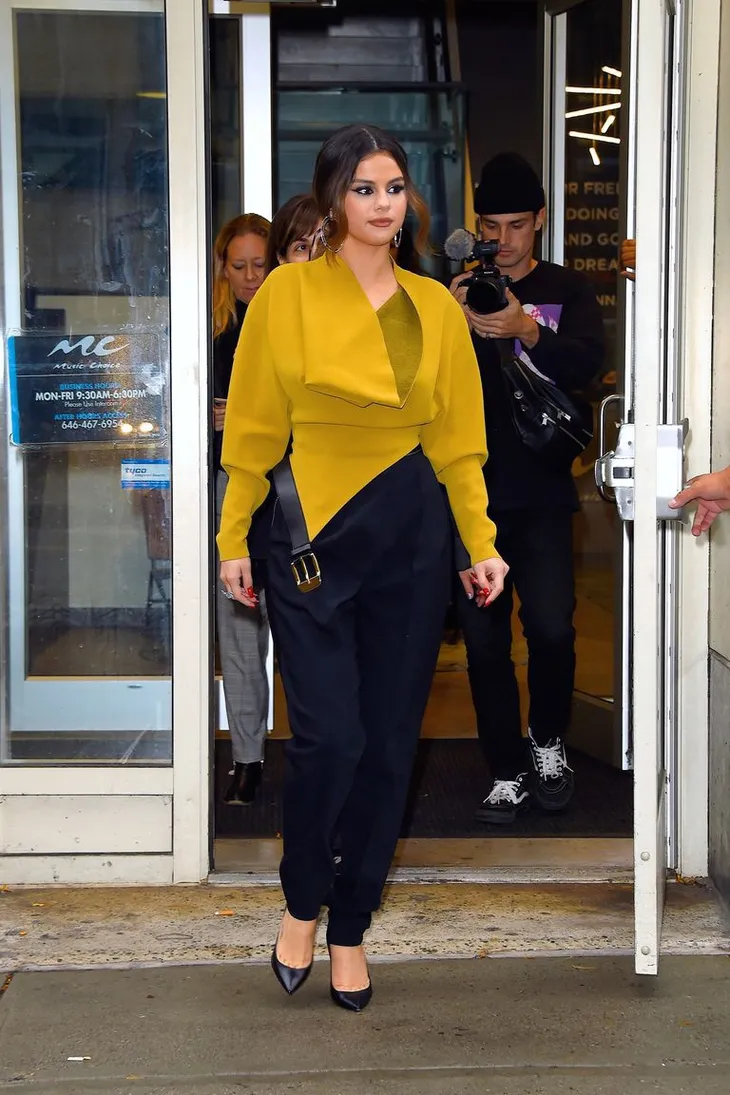 Trở lại làng nhạc, Selena Gomez thời trang hơn bao giờ hết - Ảnh 1. Trở lại làng nhạc, Selena Gomez thời trang hơn bao giờ hết - Ảnh 1.