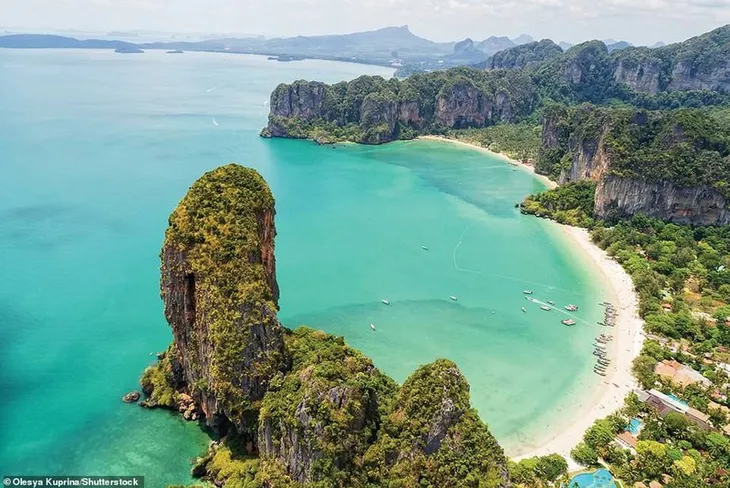 Khám phá những bờ biển tuyệt đẹp trên thế giới - Ảnh 16. Khám phá những bờ biển tuyệt đẹp trên thế giới - Ảnh 16.