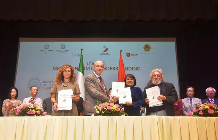 Đại diện 40 trường đại học tham dự Diễn đàn giáo dục đại học Việt Nam - Italy - Ảnh 4. Đại diện 40 trường đại học tham dự Diễn đàn giáo dục đại học Việt Nam - Italy - Ảnh 4.