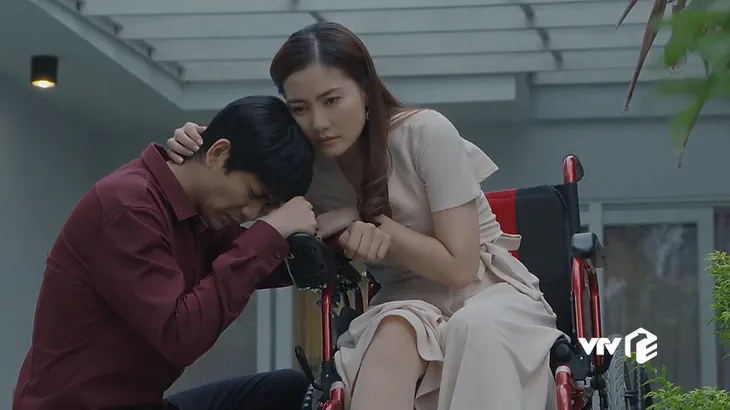 Bán chồng - Tập 23: Hưng quỳ gối, khóc lóc xin Nga không làm tổn thương Diệu Ngọc - Ảnh 7. Bán chồng - Tập 23: Hưng quỳ gối, khóc lóc xin Nga không làm tổn thương Diệu Ngọc - Ảnh 7.