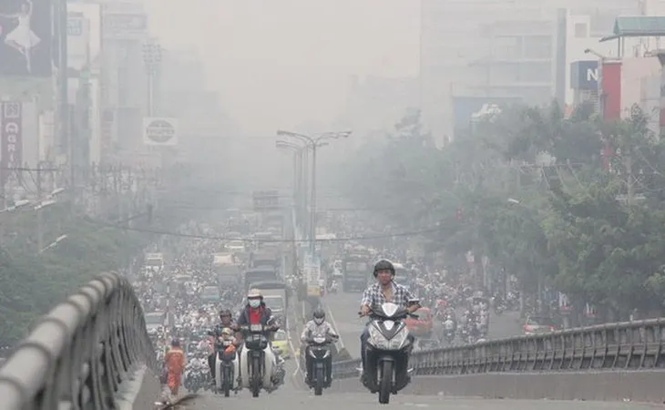 Hà Nội yêu cầu công khai chất lượng không khí bằng ứng dụng điện thoại - Ảnh 1. Hà Nội yêu cầu công khai chất lượng không khí bằng ứng dụng điện thoại - Ảnh 1.