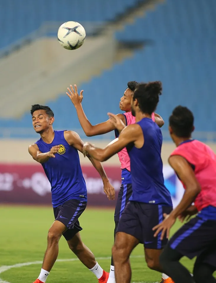ĐT Malaysia tập làm quen sân Mỹ Đình - Ảnh 7. ĐT Malaysia tập làm quen sân Mỹ Đình - Ảnh 7.