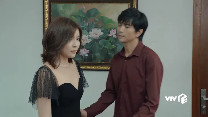 Bán chồng - Tập 24: Sợ bị vợ chồng Hưng cướp con, Ngọc để Vui làm bố con mình - Ảnh 1. Bán chồng - Tập 24: Sợ bị vợ chồng Hưng cướp con, Ngọc để Vui làm bố con mình - Ảnh 1.