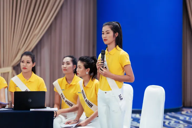 Tôi là Hoa hậu Hoàn vũ Việt Nam 2019: Thí sinh mâu thuẫn gay gắt ở phần thi Tôi vì cộng đồng - Ảnh 4. Tôi là Hoa hậu Hoàn vũ Việt Nam 2019: Thí sinh mâu thuẫn gay gắt ở phần thi Tôi vì cộng đồng - Ảnh 4.