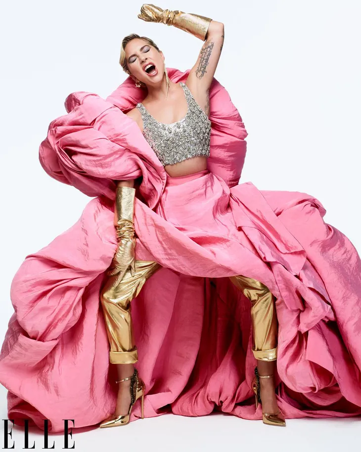 Lady Gaga: Vẫn độc, lạ và đẳng cấp - Ảnh 4.