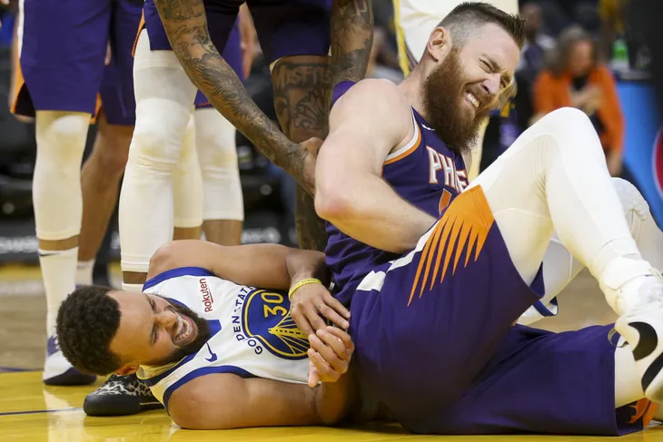 Stephen Curry có thể trở lại thi đấu trong mùa giải này - Ảnh 1.
