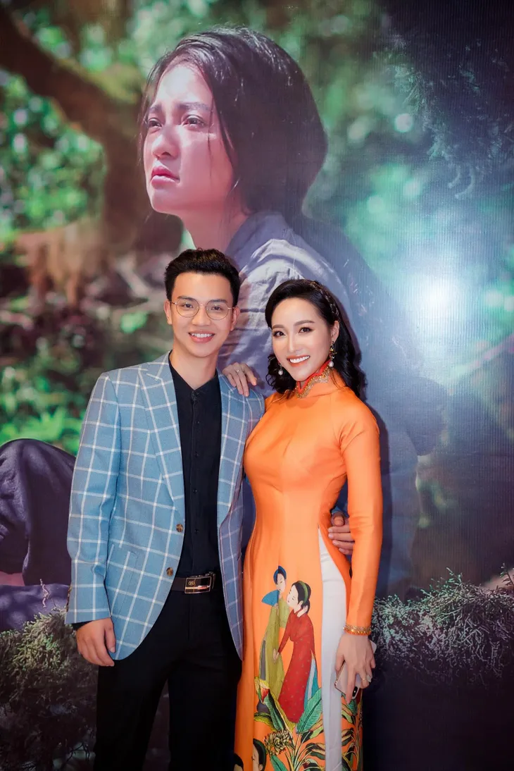 Diễn viên Hoàng Mai Anh rùng mình khi xem Truyền thuyết về Quán Tiên - Ảnh 5. Diễn viên Hoàng Mai Anh rùng mình khi xem Truyền thuyết về Quán Tiên - Ảnh 5.