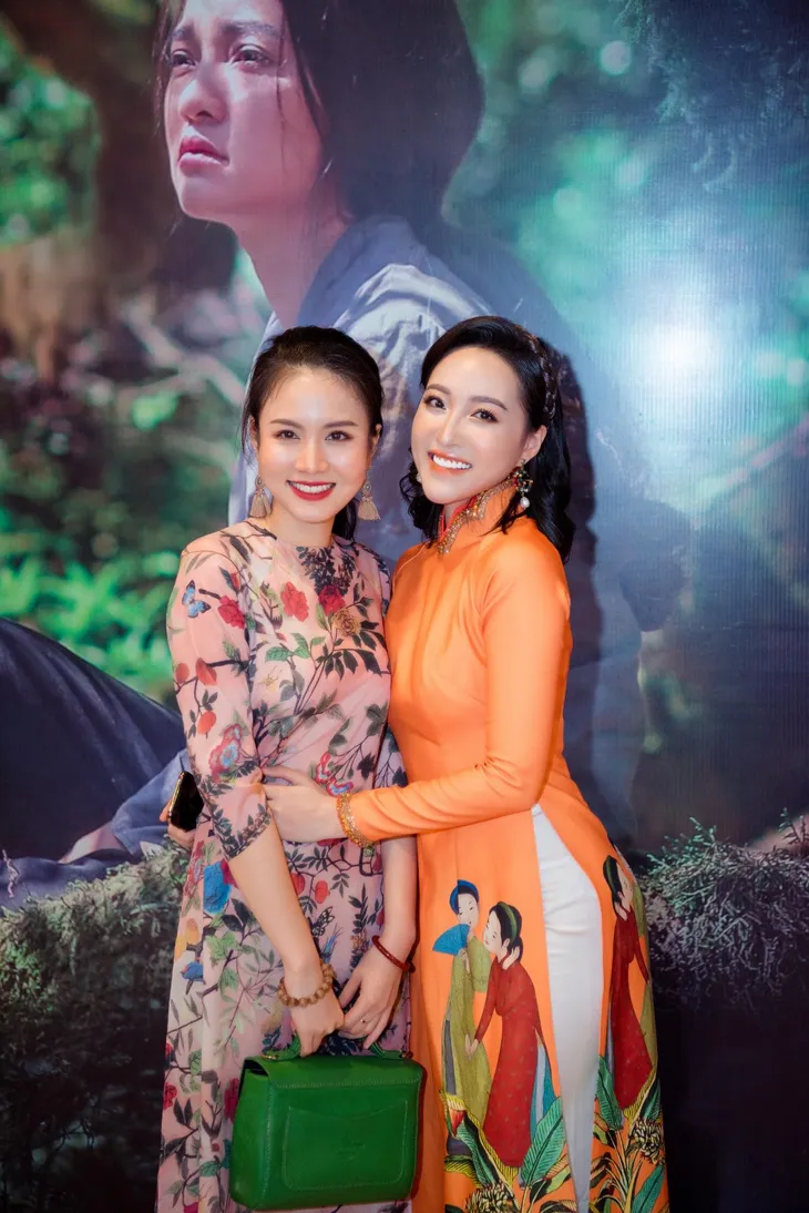 Diễn viên Hoàng Mai Anh rùng mình khi xem Truyền thuyết về Quán Tiên - Ảnh 4. Diễn viên Hoàng Mai Anh rùng mình khi xem Truyền thuyết về Quán Tiên - Ảnh 4.