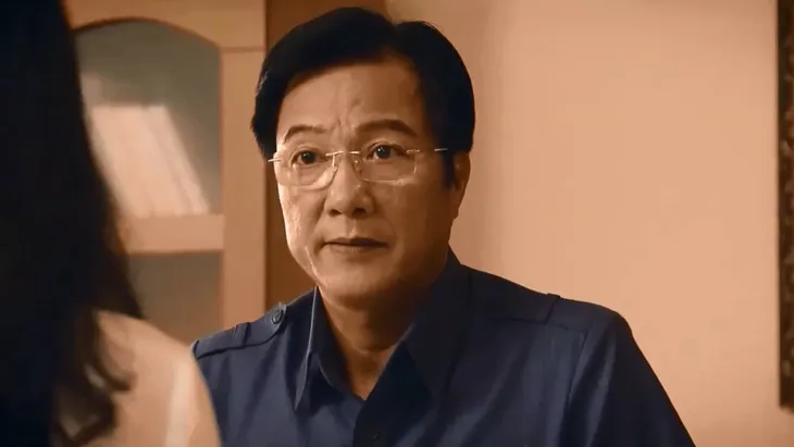 Sinh tử - Tập 8: Bà Hiền (Thúy Hà) cười đầy ẩn ý khi nhắc đến việc kiểm điểm cán bộ - Ảnh 2. Sinh tử - Tập 8: Bà Hiền (Thúy Hà) cười đầy ẩn ý khi nhắc đến việc kiểm điểm cán bộ - Ảnh 2.