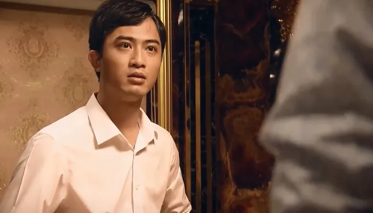 Sinh tử - Tập 8: Thông (Quốc Đam) điên tiết vì Hoàng (Trọng Hùng) mở mồm ra là nhắc đến tiền - Ảnh 1. Sinh tử - Tập 8: Thông (Quốc Đam) điên tiết vì Hoàng (Trọng Hùng) mở mồm ra là nhắc đến tiền - Ảnh 1.