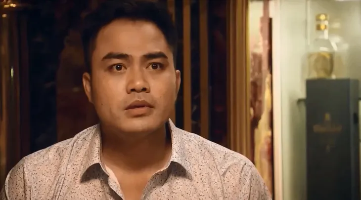 Sinh tử - Tập 8: Thông (Quốc Đam) điên tiết vì Hoàng (Trọng Hùng) mở mồm ra là nhắc đến tiền - Ảnh 3. Sinh tử - Tập 8: Thông (Quốc Đam) điên tiết vì Hoàng (Trọng Hùng) mở mồm ra là nhắc đến tiền - Ảnh 3.