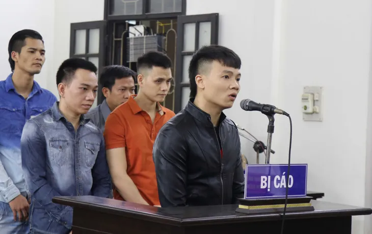 Khá Bảnh lĩnh án 10 năm 6 tháng tù vì tội Đánh bạc và Tổ chức đánh bạc - Ảnh 1. Khá Bảnh lĩnh án 10 năm 6 tháng tù vì tội Đánh bạc và Tổ chức đánh bạc - Ảnh 1.