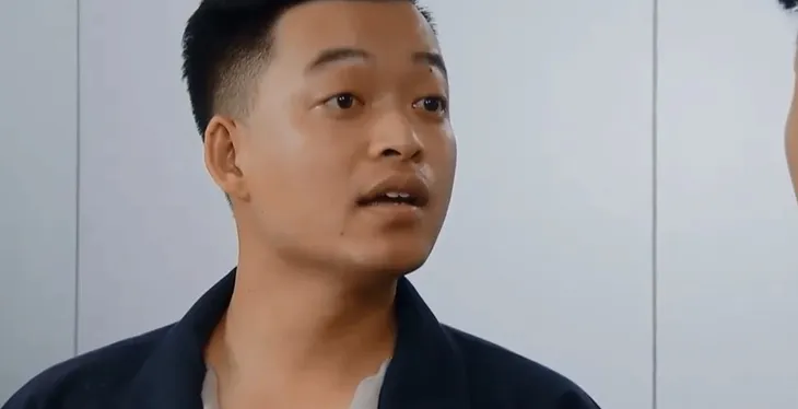 Hoa hồng trên ngực trái - Tập 30: Bảo ghen lồng lộn khi nhân viên cấp dưới định tán Khuê - Ảnh 1. Hoa hồng trên ngực trái - Tập 30: Bảo ghen lồng lộn khi nhân viên cấp dưới định tán Khuê - Ảnh 1.