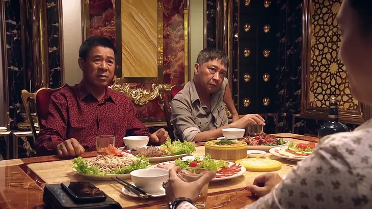 Sinh tử - Tập 9: Đến đường cùng, Hoàng kéo cả nhóm quan chức chết chung? - Ảnh 5. Sinh tử - Tập 9: Đến đường cùng, Hoàng kéo cả nhóm quan chức chết chung? - Ảnh 5.