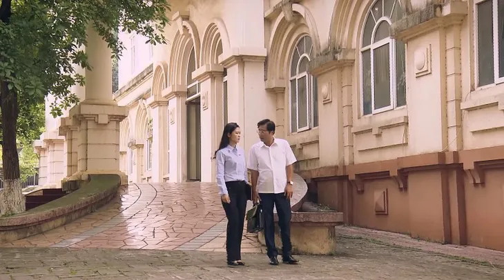Sinh tử - Tập 10: Bà Hiền nghi ngờ Chủ tịch Trần Nghĩa muốn ém nhẹ tội vụ sập mỏ đá - Ảnh 1. Sinh tử - Tập 10: Bà Hiền nghi ngờ Chủ tịch Trần Nghĩa muốn ém nhẹ tội vụ sập mỏ đá - Ảnh 1.