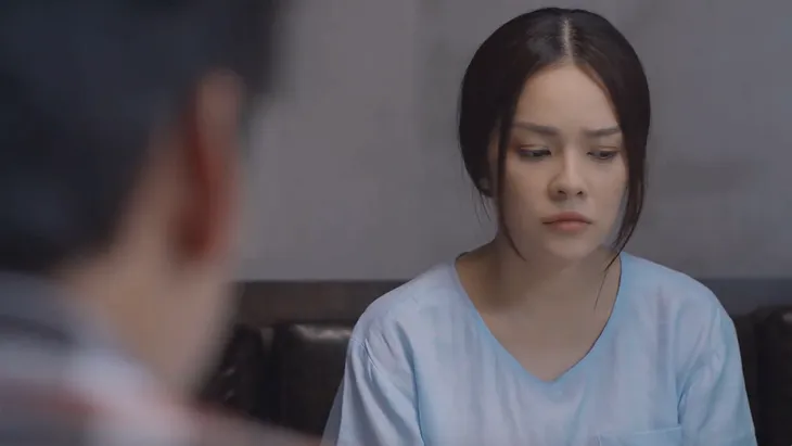 Tiệm ăn dì ghẻ - Tập 1: Chồng sắp ra tù, Ngọc vội triệu tập nhóm Bống Bang bàn kế đối phó - Ảnh 4. Tiệm ăn dì ghẻ - Tập 1: Chồng sắp ra tù, Ngọc vội triệu tập nhóm Bống Bang bàn kế đối phó - Ảnh 4.