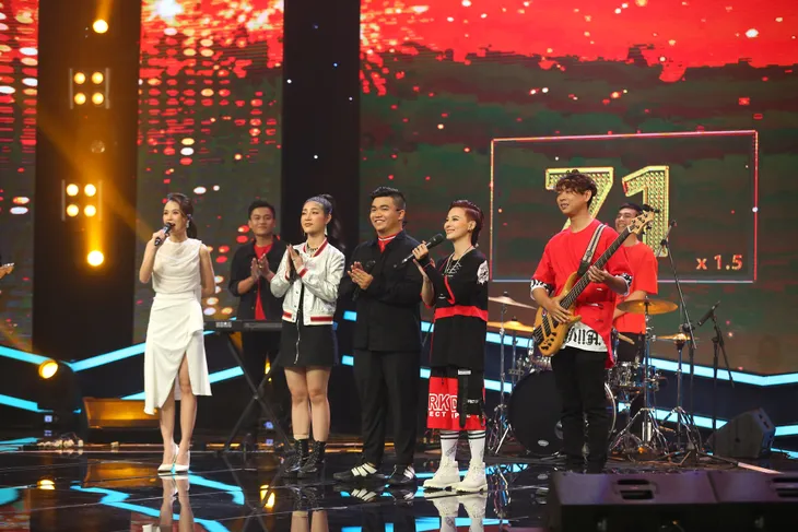 Trish Lương – cô gái từng cà khịa Đức Phúc bất ngờ lập ban nhạc tranh tài tại 100 giây rực rỡ mùa 2 - Ảnh 3. Trish Lương – cô gái từng cà khịa Đức Phúc bất ngờ lập ban nhạc tranh tài tại 100 giây rực rỡ mùa 2 - Ảnh 3.