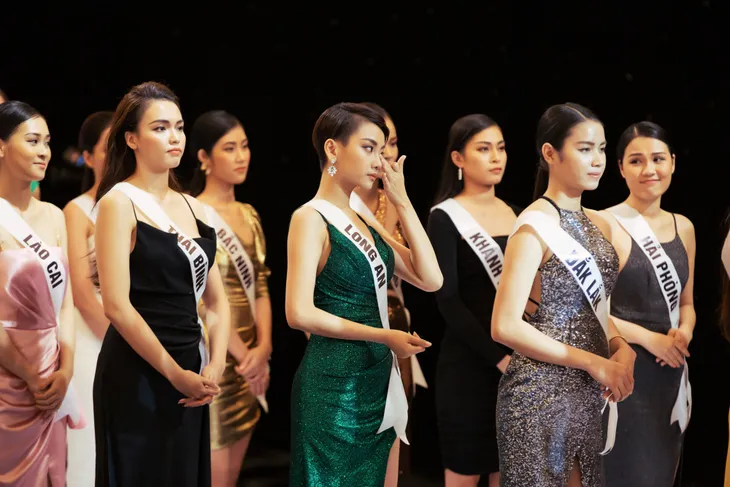 Tôi là Hoa hậu Hoàn vũ 2019 - Tập 7: Thúy Vân dẫn đầu, 15 cô gái bị loại - Ảnh 5. Tôi là Hoa hậu Hoàn vũ 2019 - Tập 7: Thúy Vân dẫn đầu, 15 cô gái bị loại - Ảnh 5.