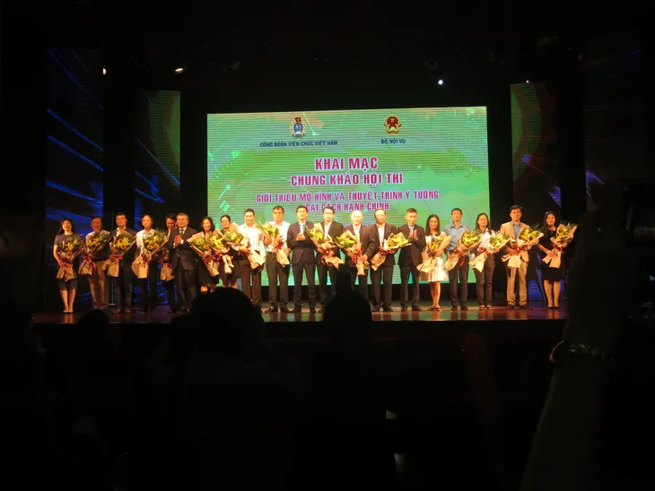 Dàn MC VTV đại náo Hội thi Giới thiệu mô hình và thuyết trình ý tưởng cải cách hành chính - Ảnh 3. Dàn MC VTV đại náo Hội thi Giới thiệu mô hình và thuyết trình ý tưởng cải cách hành chính - Ảnh 3.